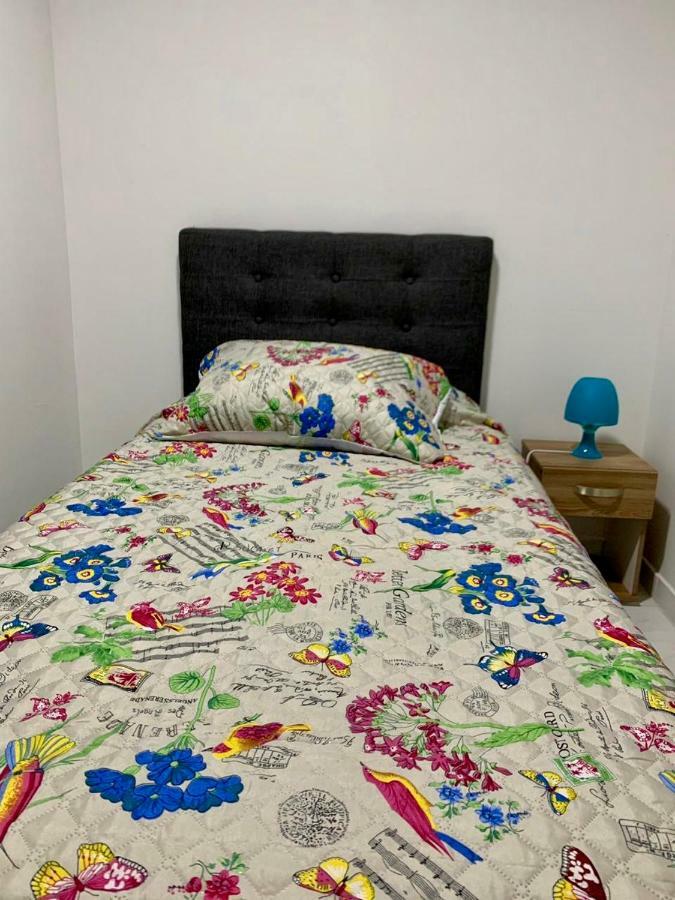Aloha Hostel Богота Екстериор снимка