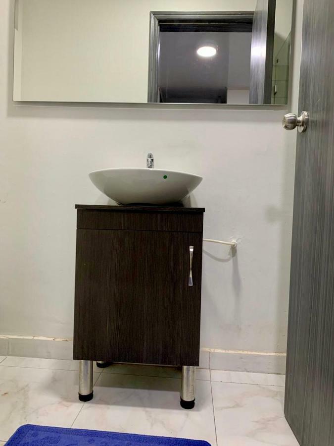 Aloha Hostel Богота Екстериор снимка