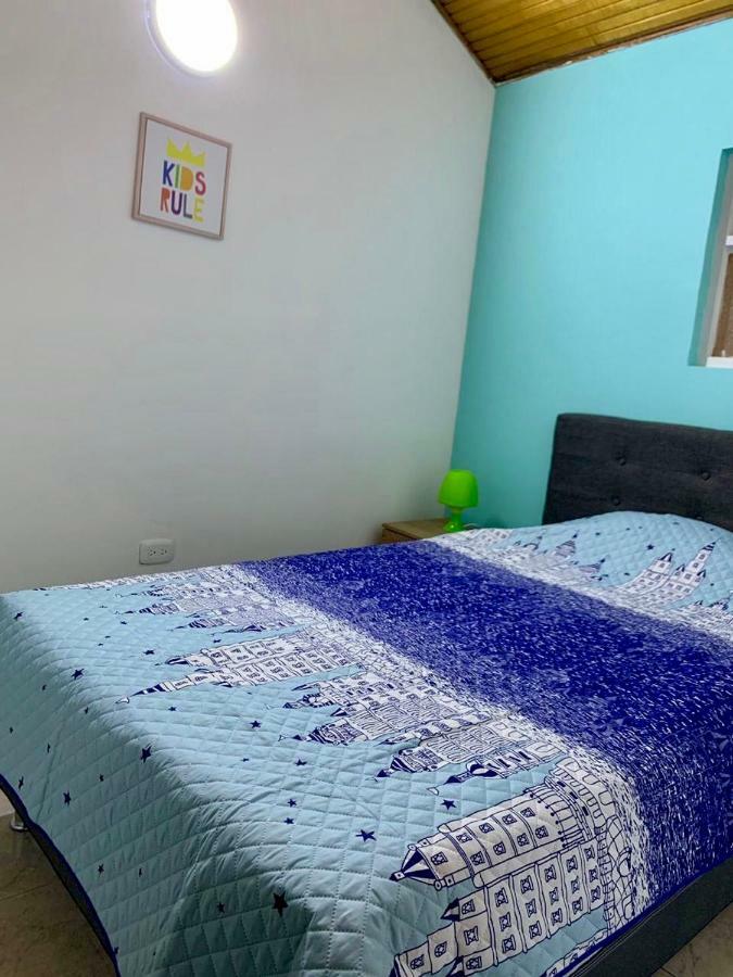 Aloha Hostel Богота Екстериор снимка