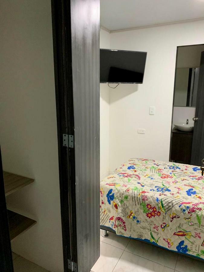 Aloha Hostel Богота Екстериор снимка