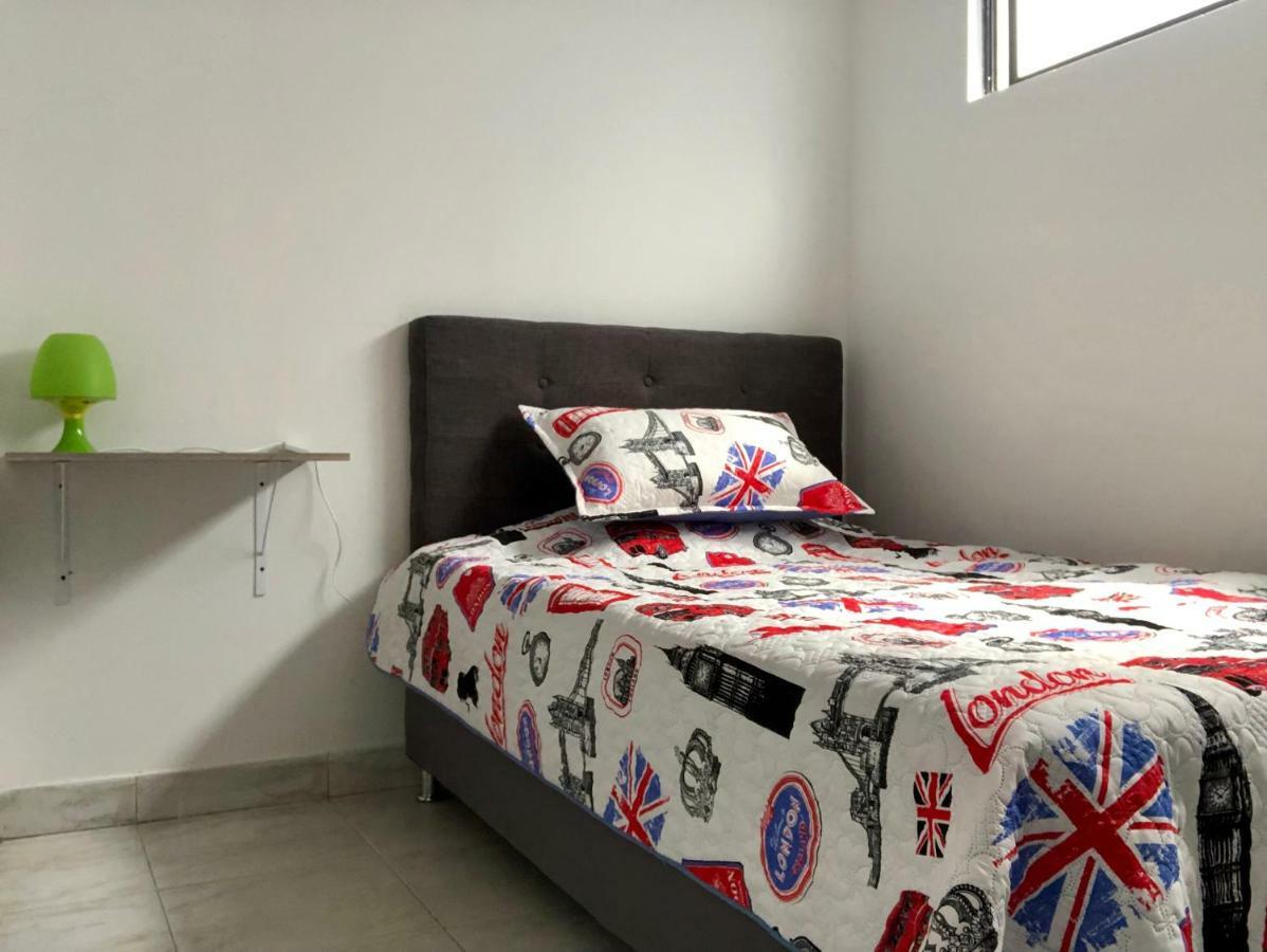 Aloha Hostel Богота Екстериор снимка